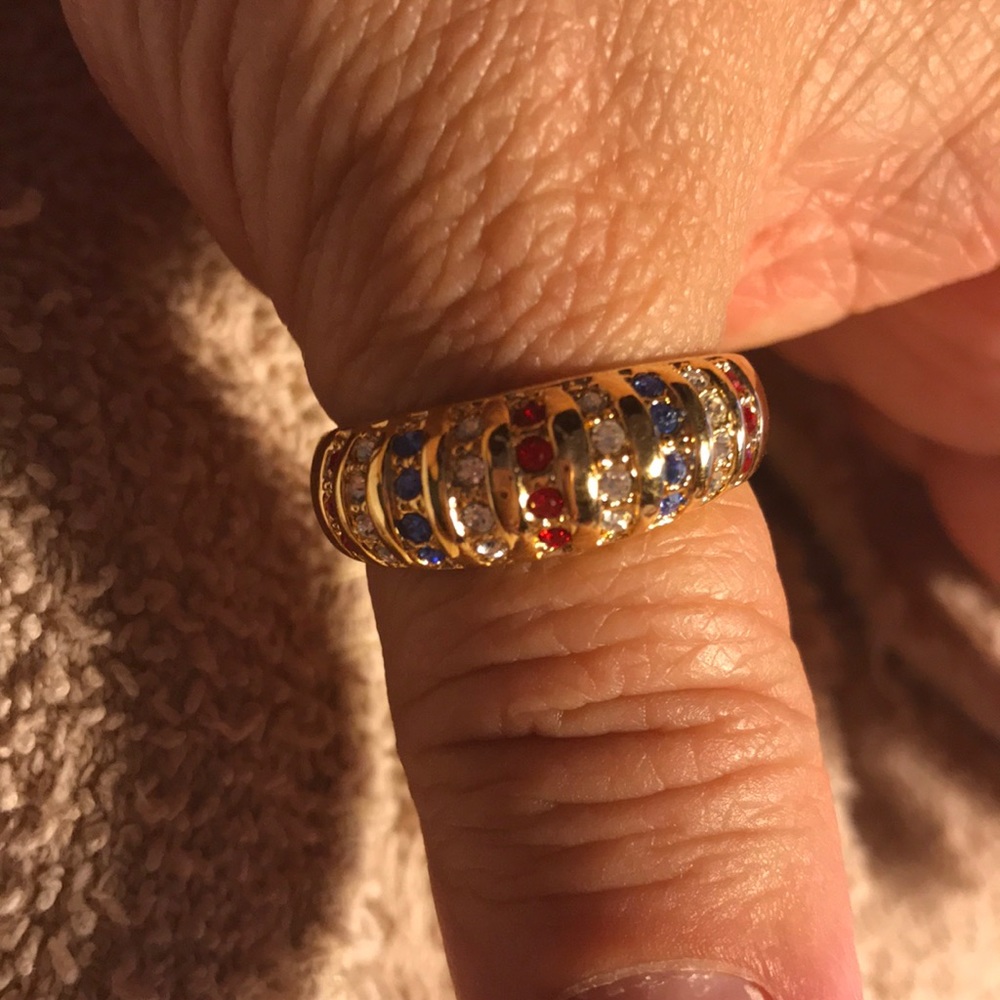 Ring - Picture 2 of 4